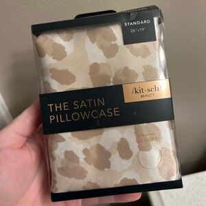 NIB Kitsch Satin Pillowcase